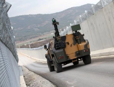 Με λεφτά της ΕΕ για τους πρόσφυγες η Τουρκία ενισχύει Ένοπλες Δυνάμεις και Ακτοφυλακή (φωτό)